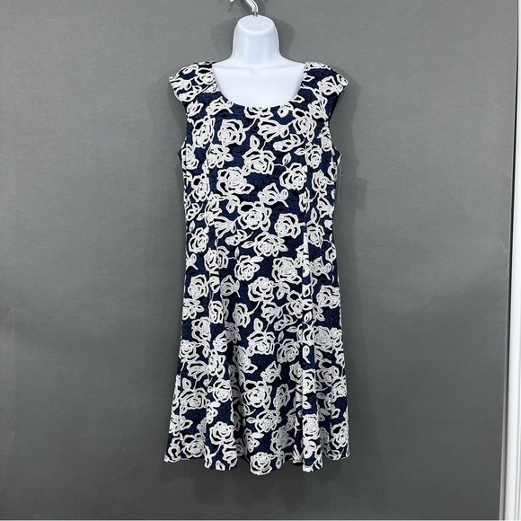 Ronni Nicole Blue Floral Textured Sleeveless Dress - Picture 1 of 13